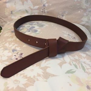 Loft knotted leather belt